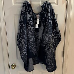 Chico's cozy jacquard Ruana. Dark Blue and Light gray, NWT’s.